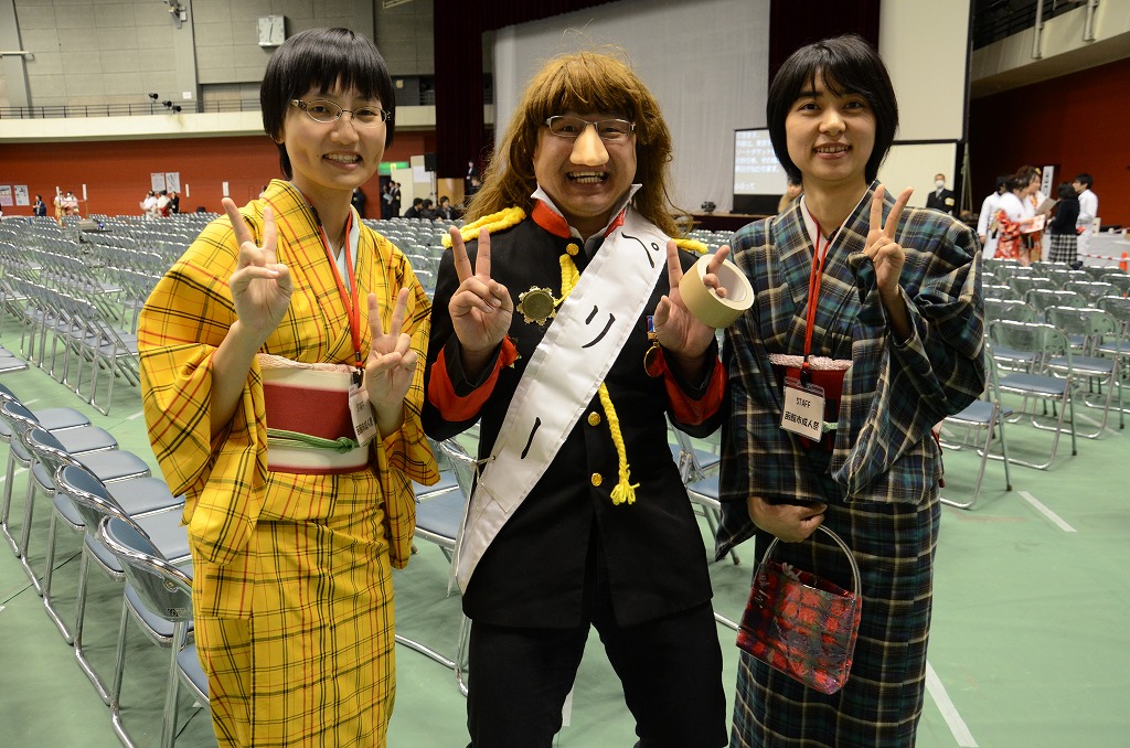 http://www.hako-youth.com/mt/120109seijinsai_5_1.jpg